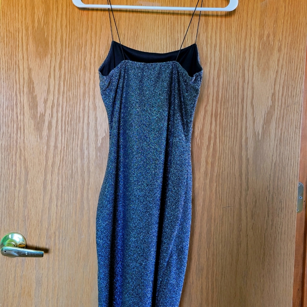 Dress - Picture 4 of 5